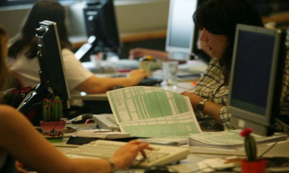 Ποιοι 18χρονοι πρέπει φέτος να υποβάλλουν φορολογική δήλωση -Ποιοι εξαιρούνται